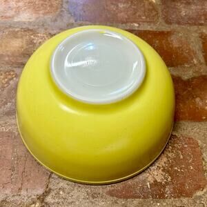 Vintage Large Yellow Pyrex Mixing Bowl 404 Primary Color Mixing Bowl 4 QT